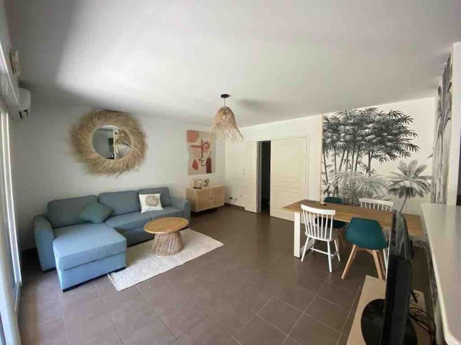 Tres Bel Appartement Contemporain Et Calme Fréjus 外观 照片
