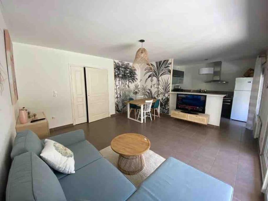 Tres Bel Appartement Contemporain Et Calme Fréjus 外观 照片