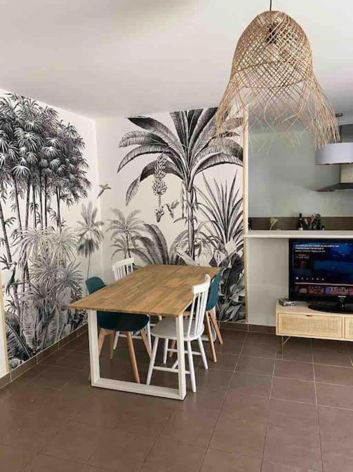 Tres Bel Appartement Contemporain Et Calme Fréjus 外观 照片