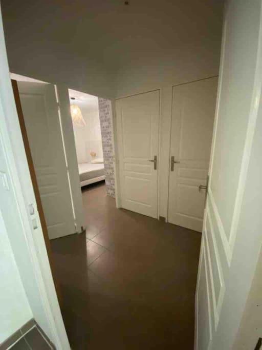 Tres Bel Appartement Contemporain Et Calme Fréjus 外观 照片